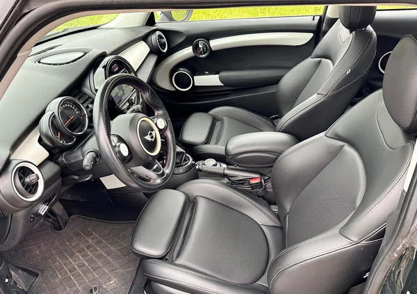 MINI Cooper S cena 43500 przebieg: 132000, rok produkcji 2015 z Kobyłka małe 137